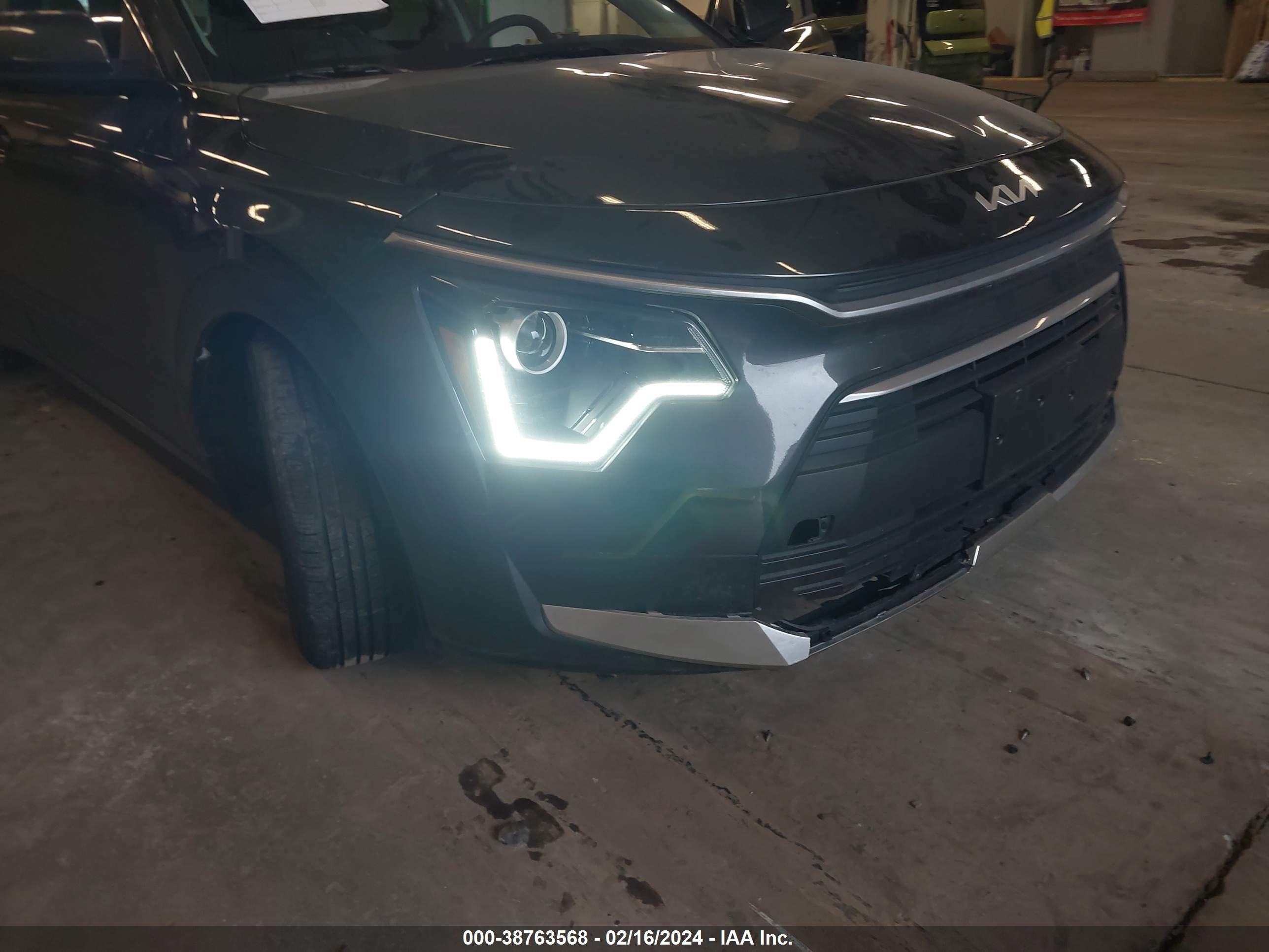 Photo 17 VIN: KNDCP3LE2R5137040 - KIA NIRO 