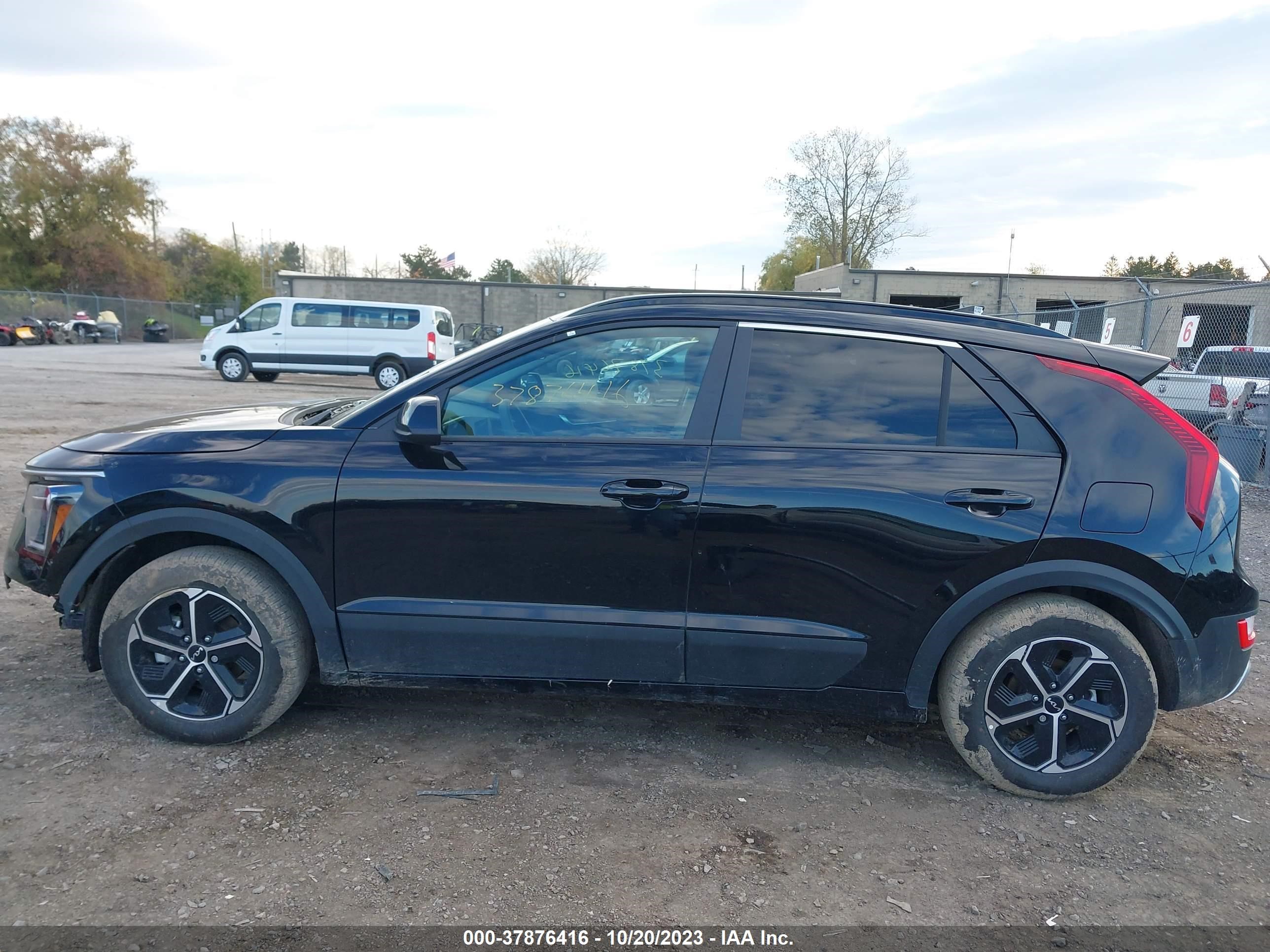 Photo 14 VIN: KNDCP3LE4P5090817 - KIA NIRO 