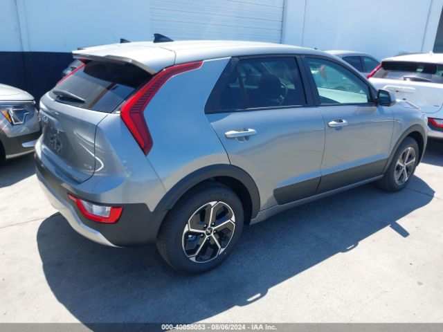 Photo 3 VIN: KNDCP3LE4R5205757 - KIA NIRO 