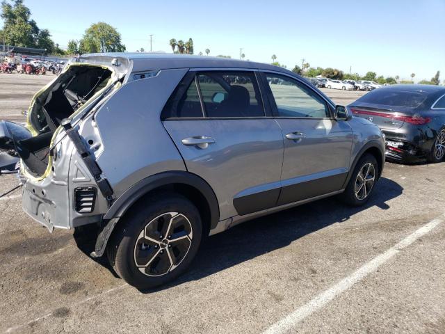 Photo 2 VIN: KNDCP3LE8P5066830 - KIA NIRO LX 