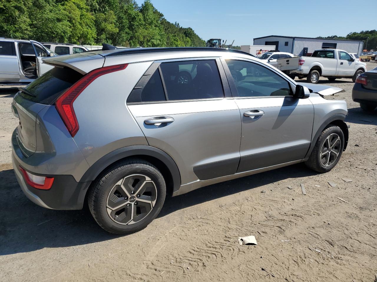 Photo 2 VIN: KNDCP3LEXP5087999 - KIA NIRO 