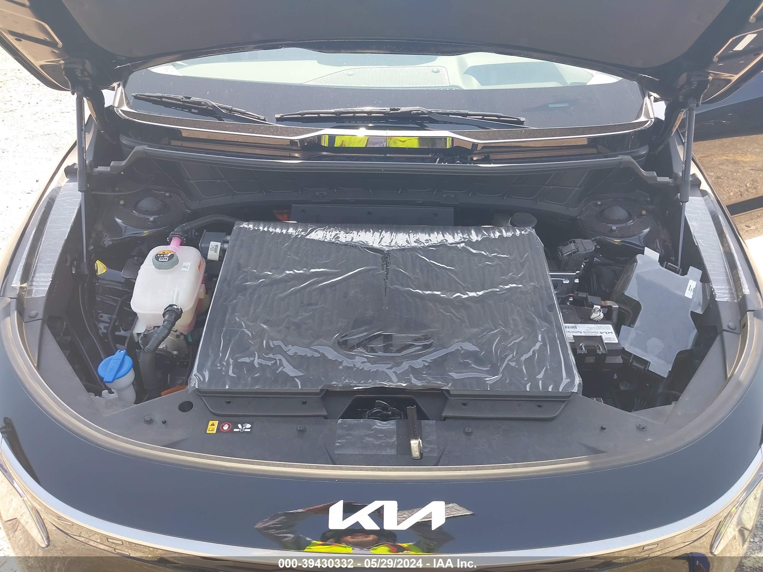 Photo 9 VIN: KNDCR3L18P5059996 - KIA NIRO 