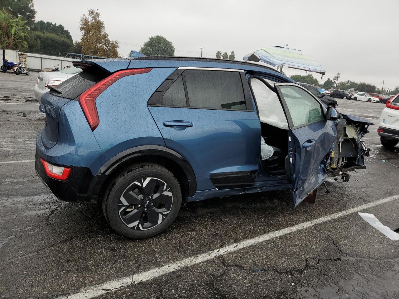 Photo 2 VIN: KNDCR3L1XP5027759 - KIA NIRO 