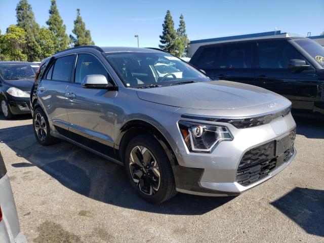 Photo 3 VIN: KNDCR3L1XP5036574 - KIA NIRO 