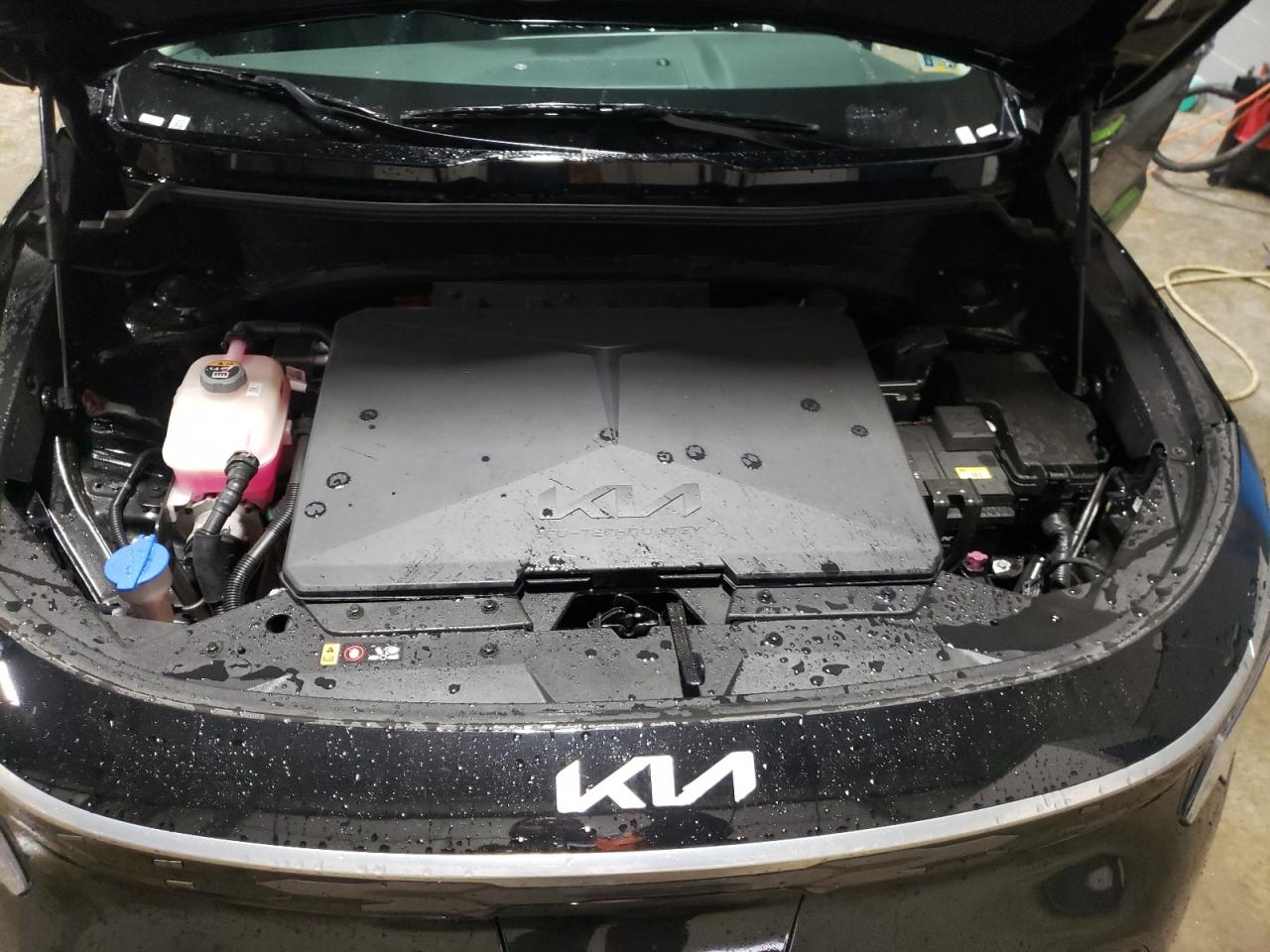 Photo 10 VIN: KNDCR3L1XP5053861 - KIA NIRO 