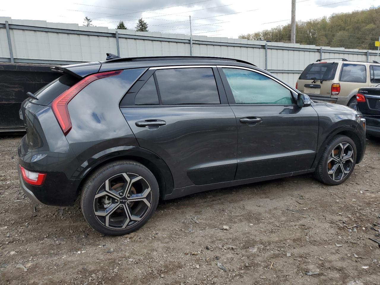 Photo 2 VIN: KNDCR3LE0R5138441 - KIA NIRO 