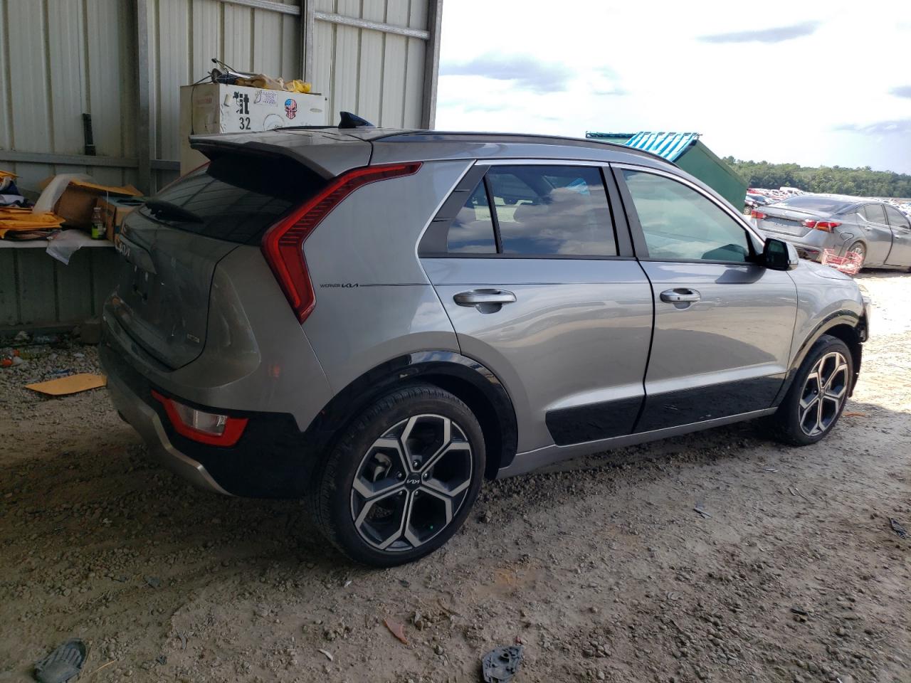 Photo 2 VIN: KNDCR3LE4P5058332 - KIA NIRO 