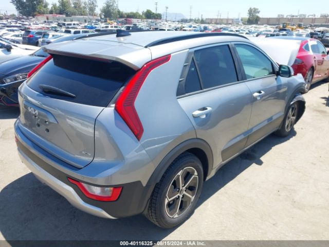 Photo 3 VIN: KNDCR3LE5R5137981 - KIA NIRO 