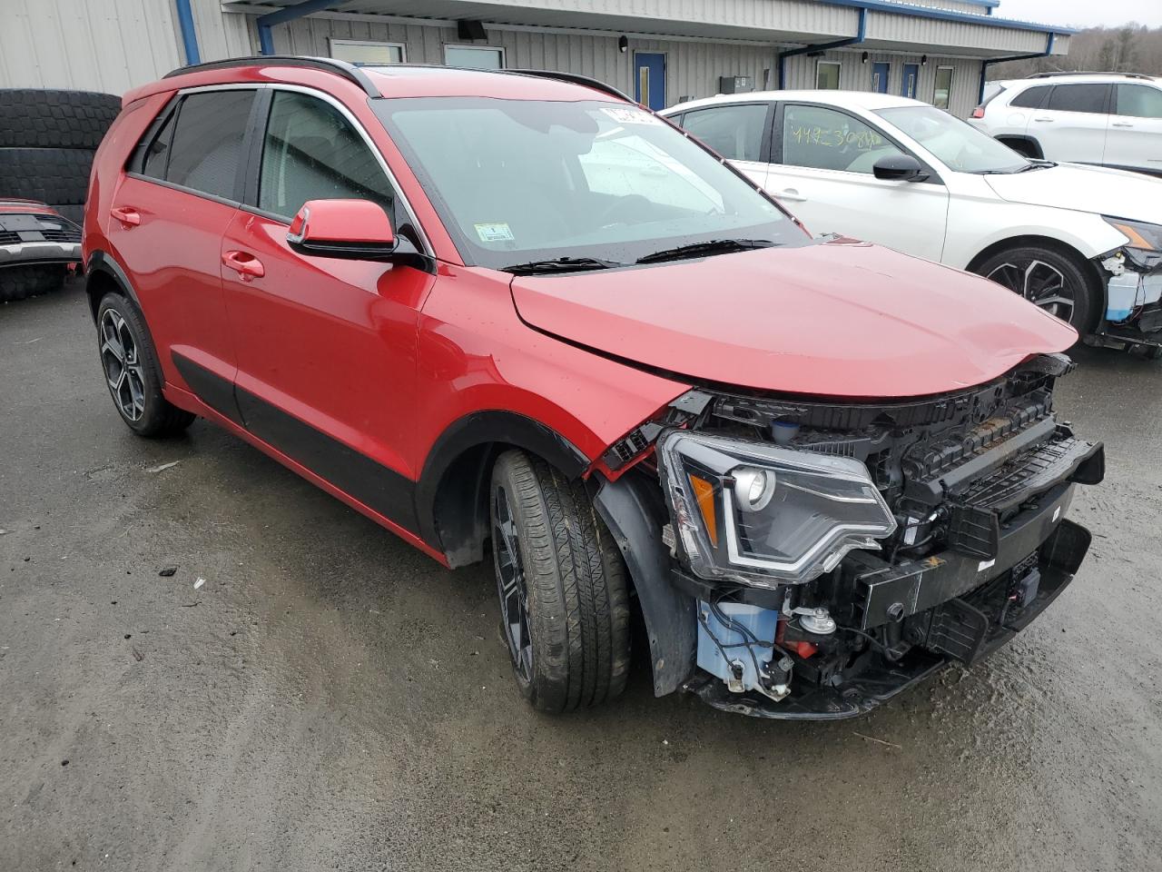 Photo 3 VIN: KNDCR3LE8P5044689 - KIA NIRO 