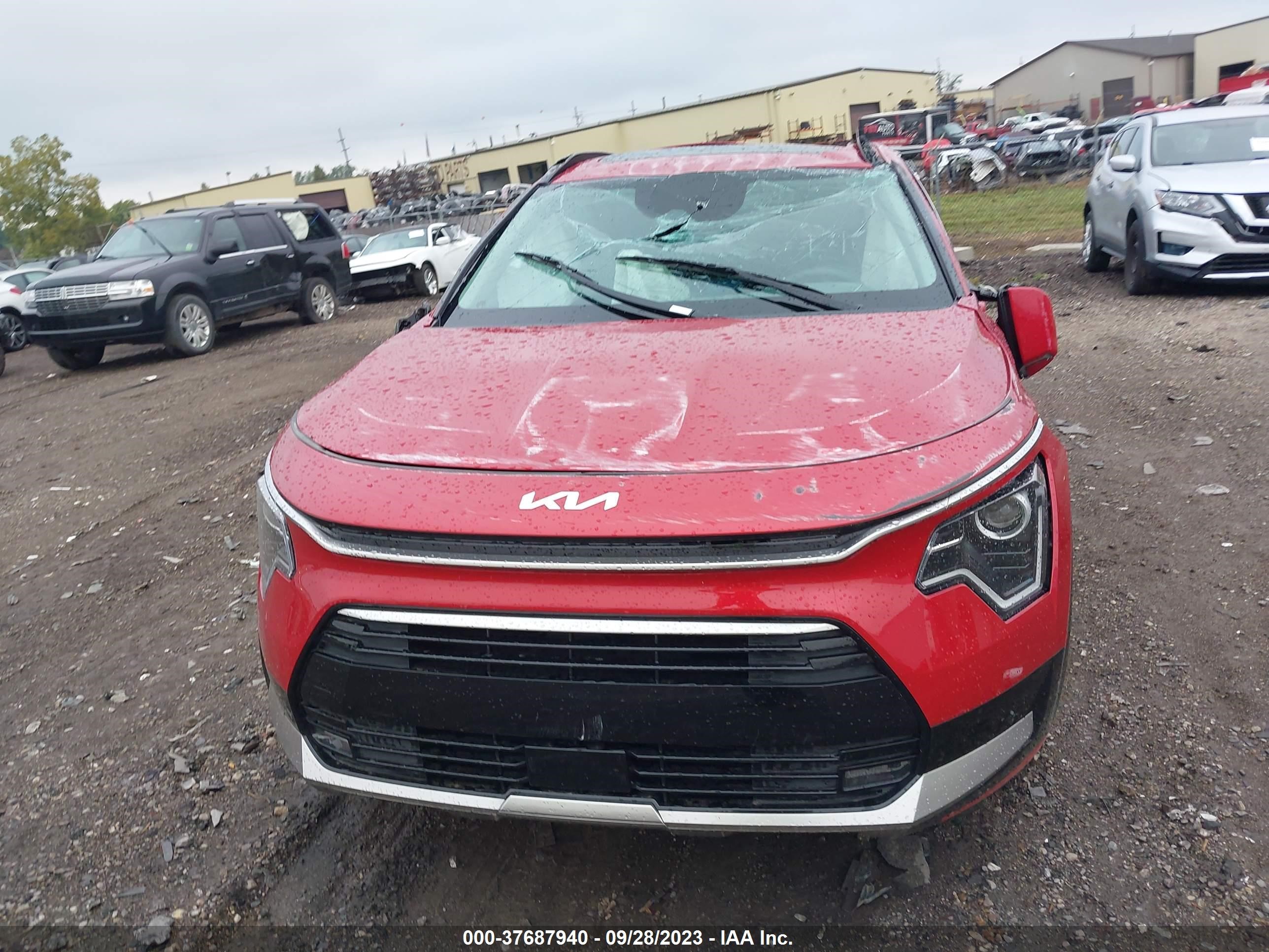 Photo 10 VIN: KNDCR3LEXP5042264 - KIA NIRO 