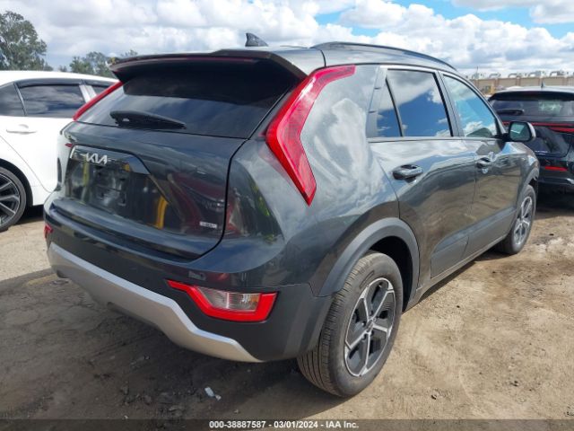 Photo 3 VIN: KNDCR3LEXP5051370 - KIA NIRO 