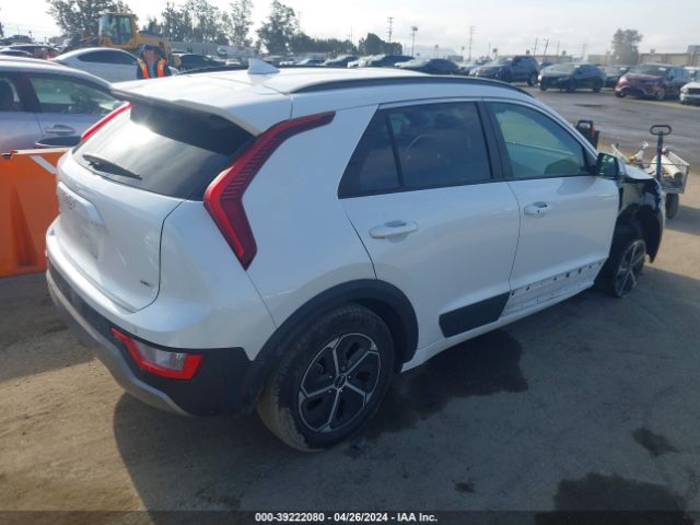 Photo 3 VIN: KNDCR3LEXP5073496 - KIA NIRO 