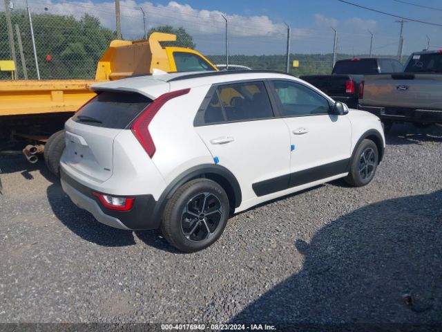 Photo 3 VIN: KNDCS3LF0R5205049 - KIA NIRO 