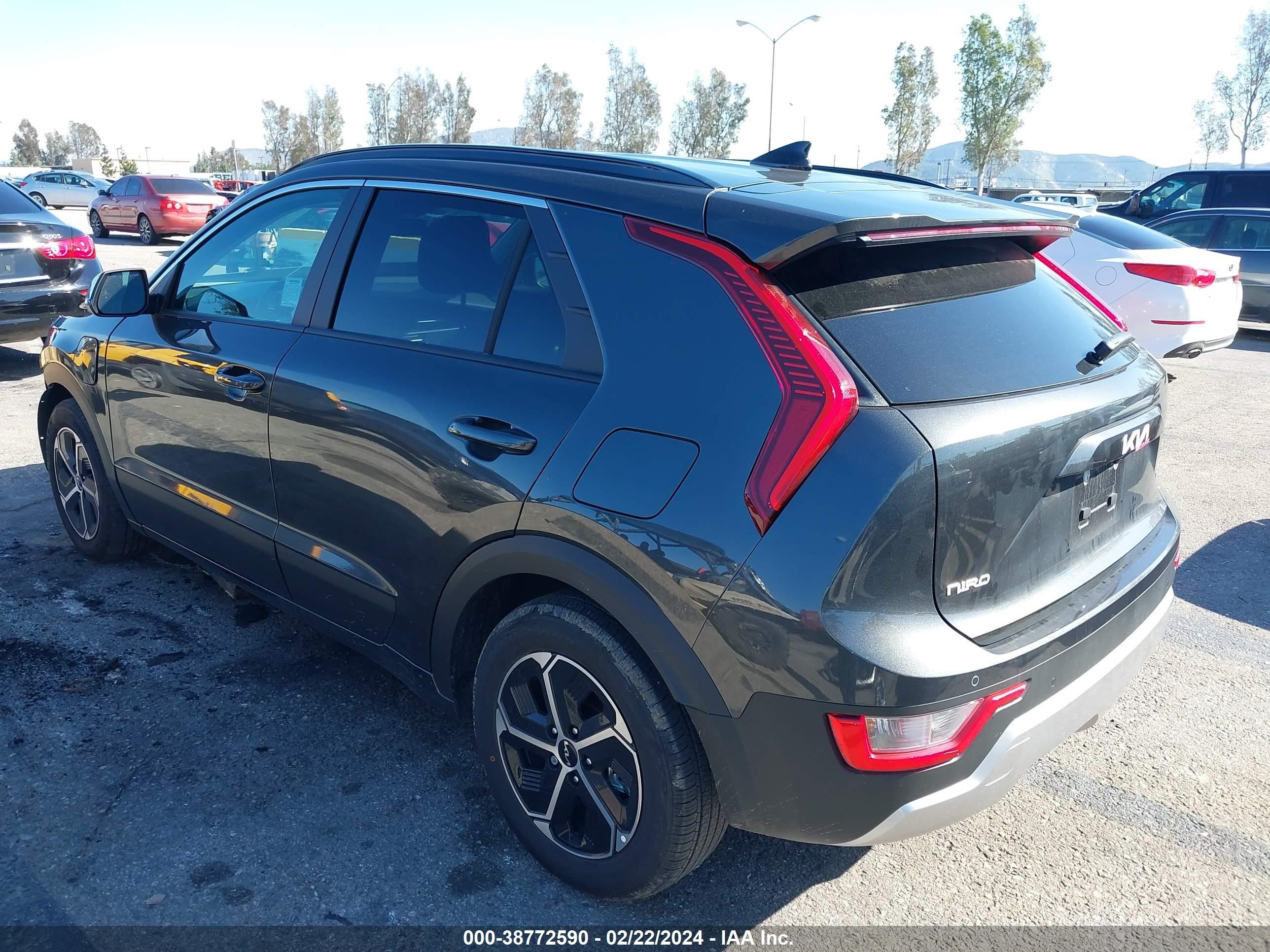 Photo 2 VIN: KNDCS3LF2R5121184 - KIA NIRO 