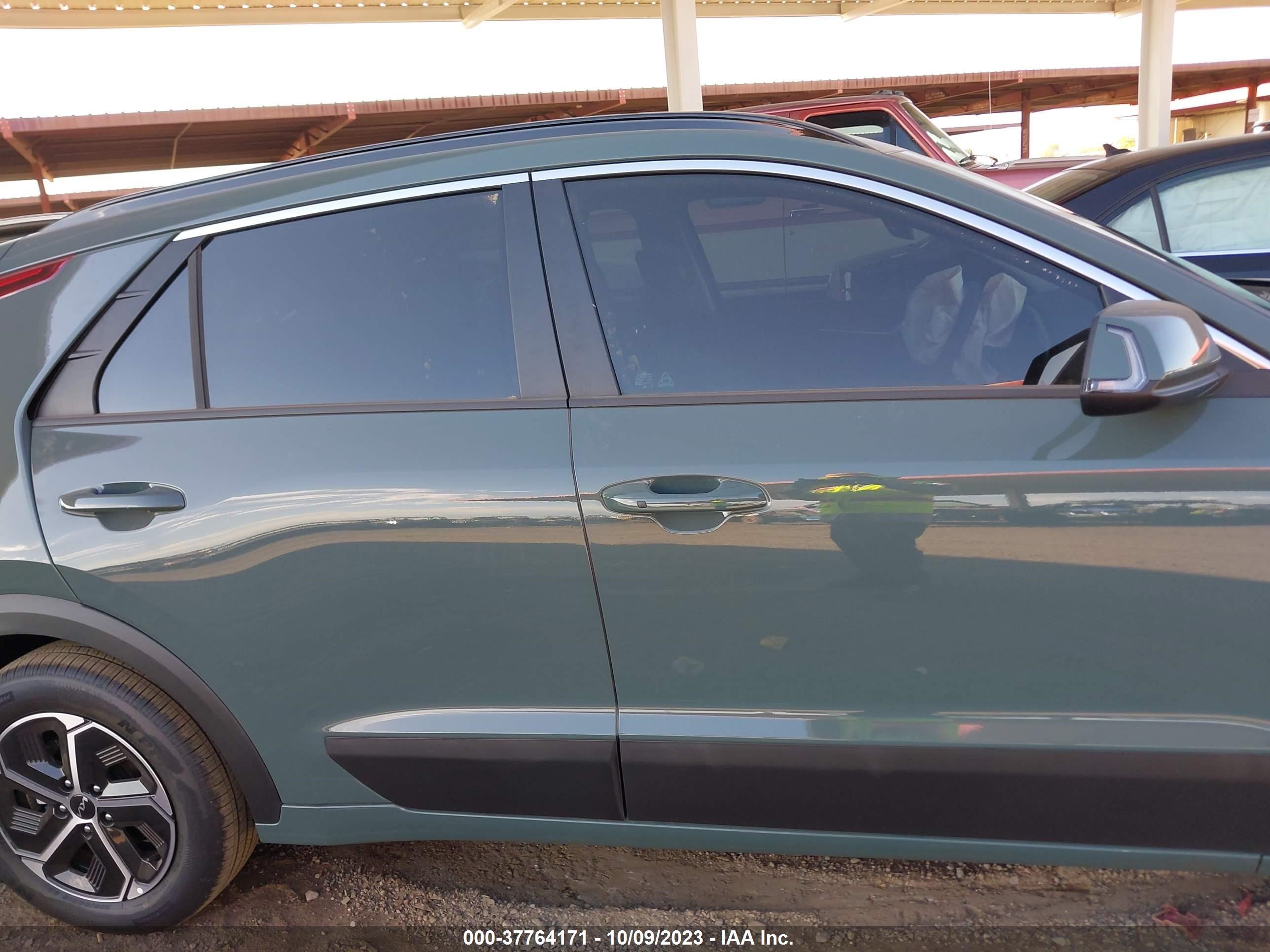 Photo 12 VIN: KNDCS3LF4P5075550 - KIA NIRO 