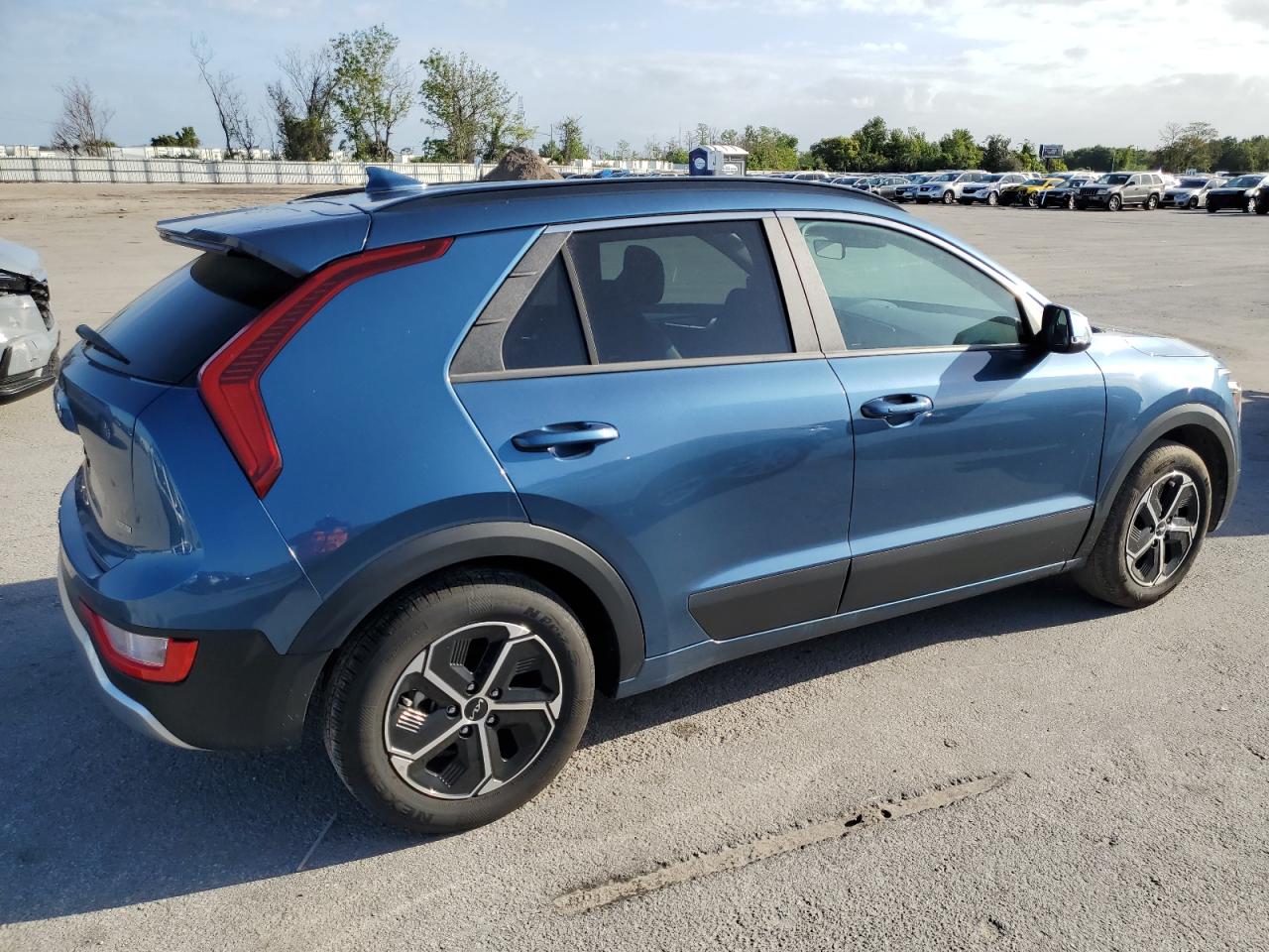 Photo 2 VIN: KNDCS3LF7P5106726 - KIA NIRO 