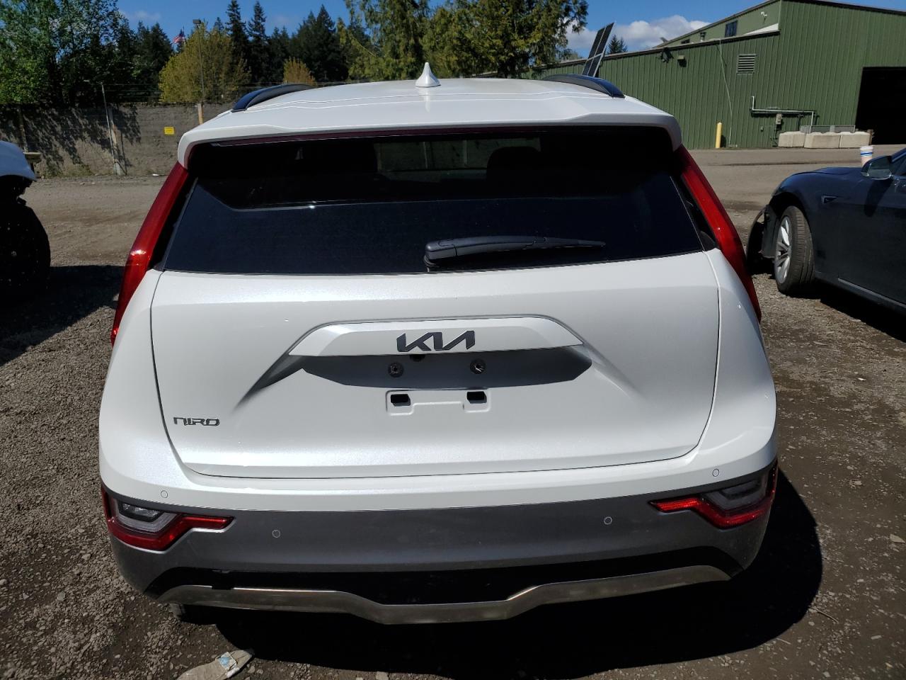 Photo 5 VIN: KNDCT3L13P5076013 - KIA NIRO 