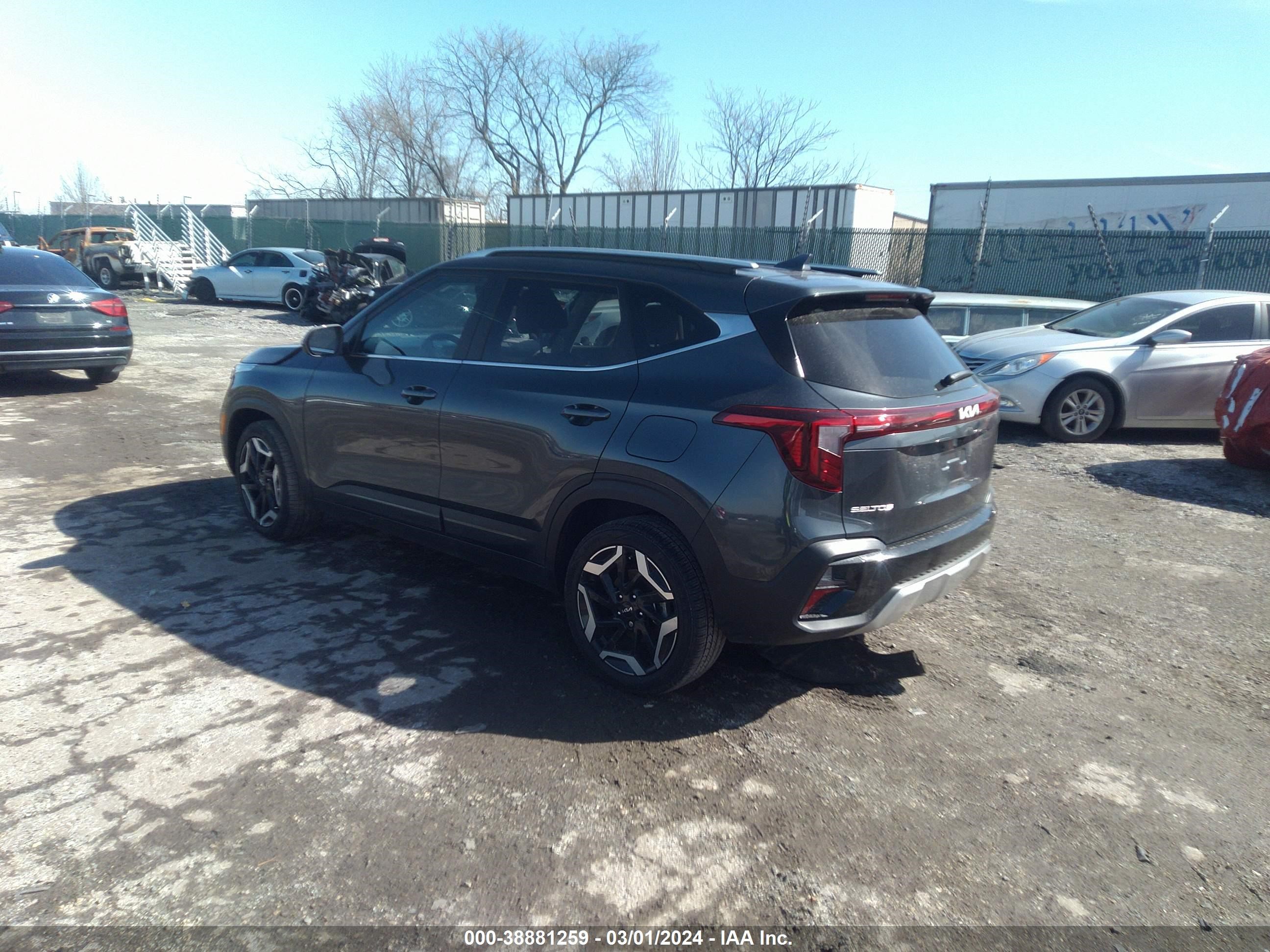 Photo 2 VIN: KNDETCA74R7501424 - KIA SELTOS 