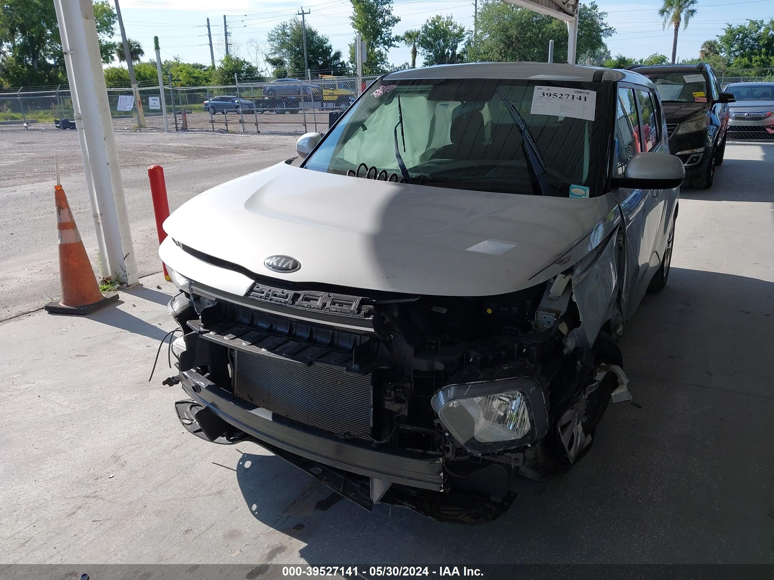 Photo 11 VIN: KNDJ23AU0L7051981 - KIA SOUL 