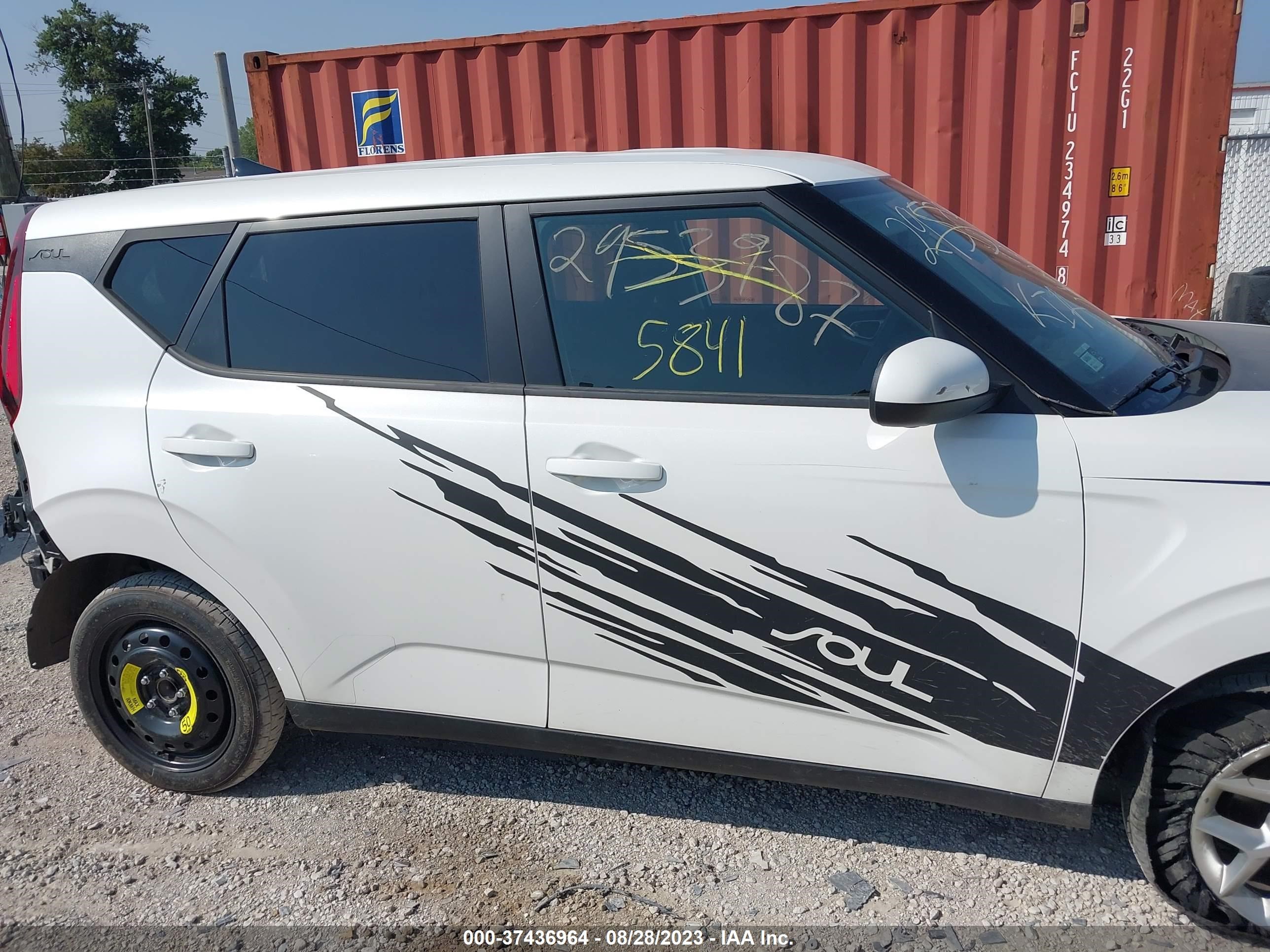 Photo 11 VIN: KNDJ23AU0M7767801 - KIA SOUL 