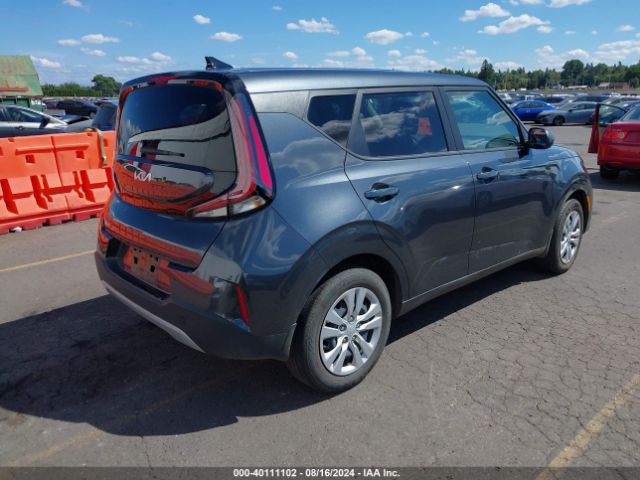 Photo 3 VIN: KNDJ23AU0P7889370 - KIA SOUL 