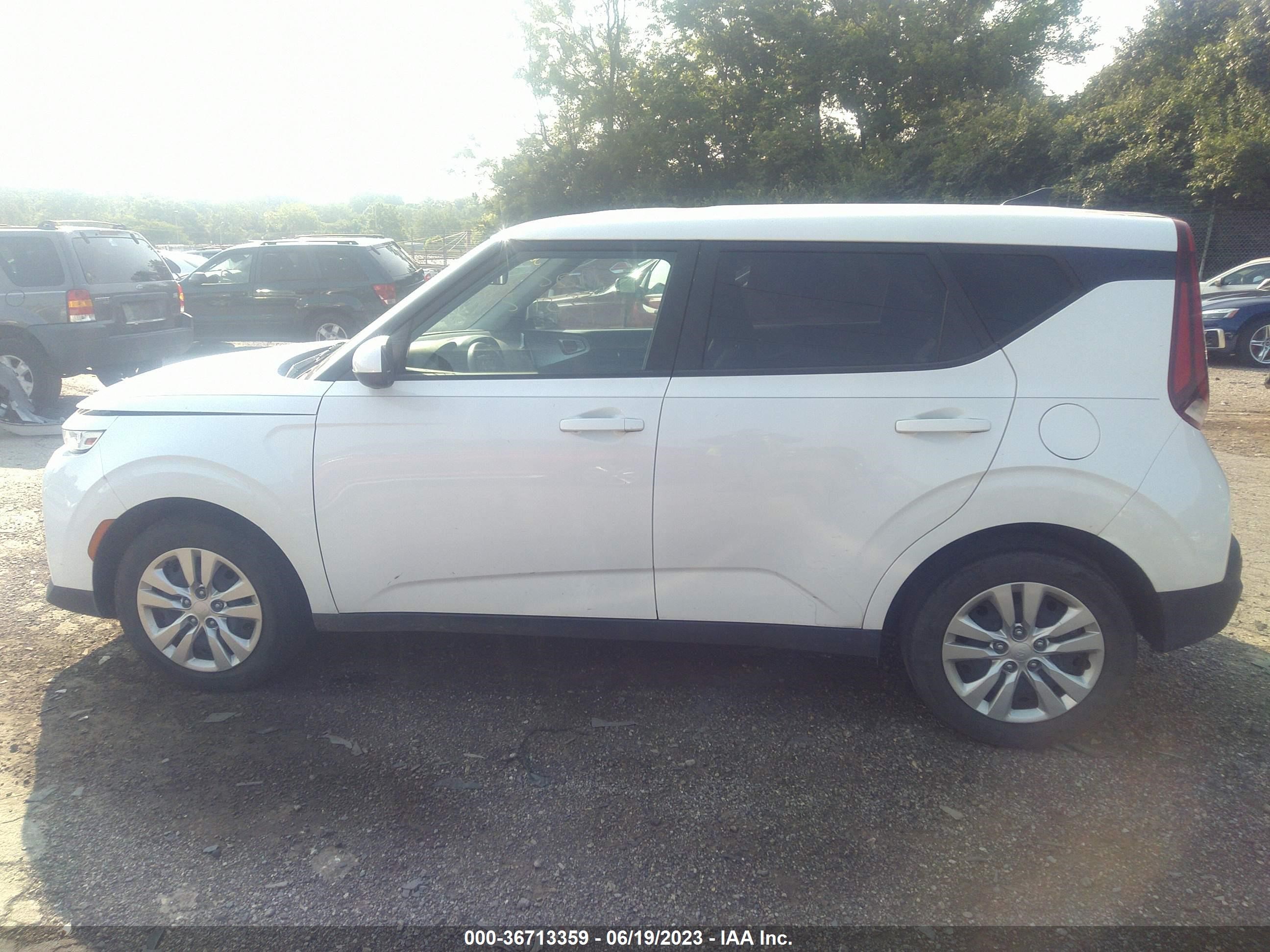 Photo 12 VIN: KNDJ23AU1L7009819 - KIA SOUL 