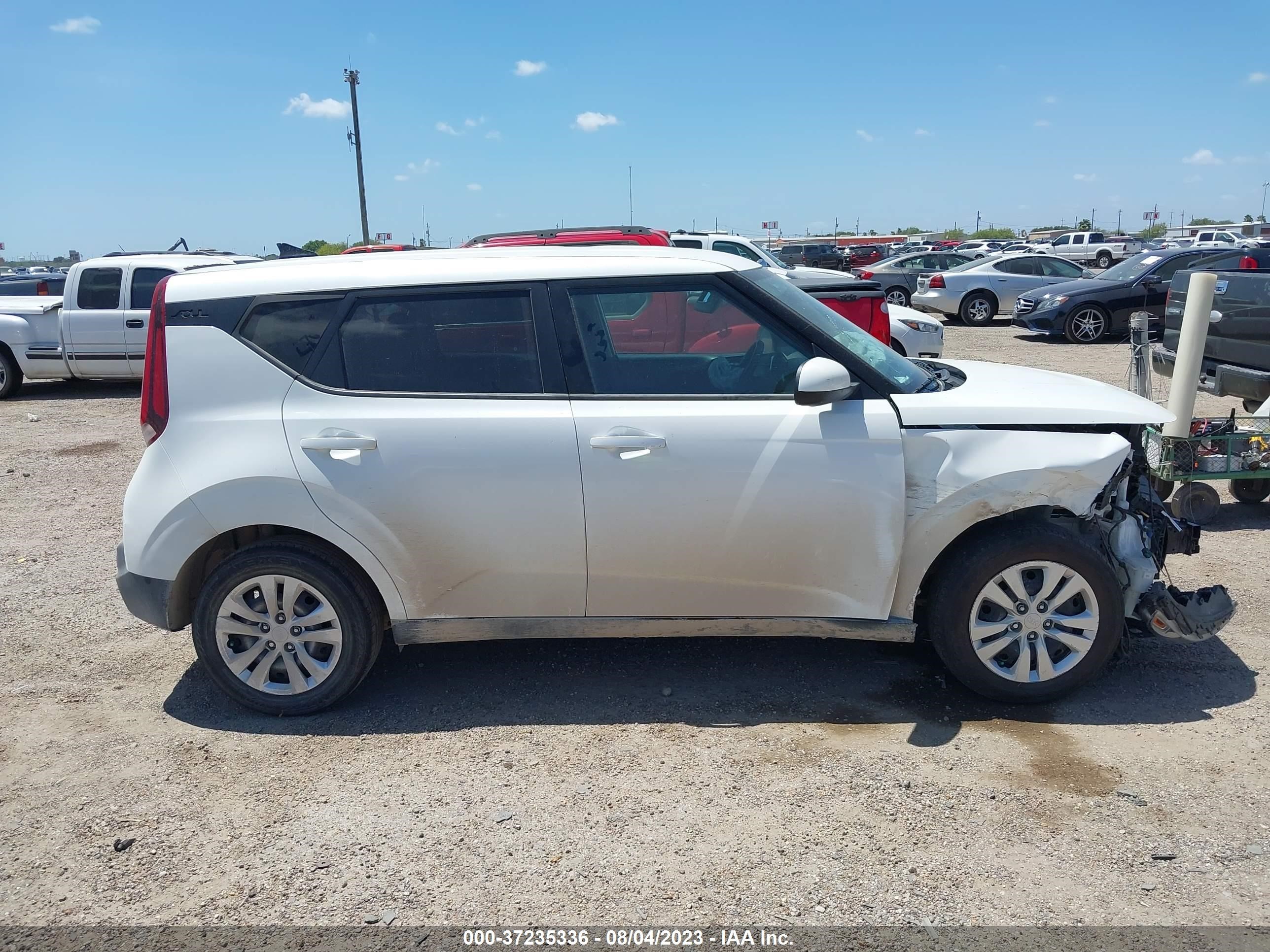 Photo 13 VIN: KNDJ23AU1L7043257 - KIA SOUL 