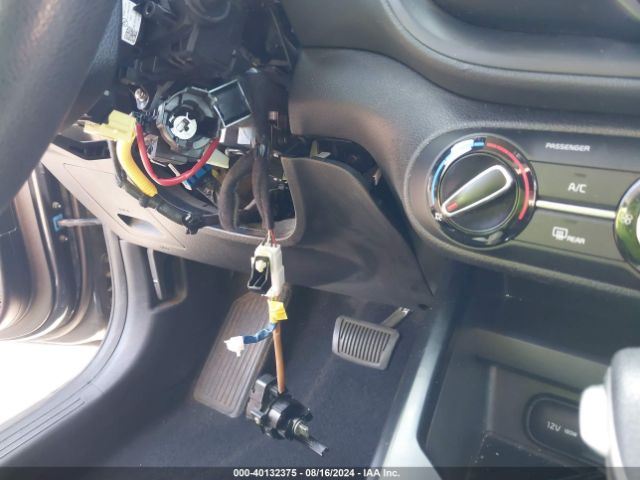 Photo 5 VIN: KNDJ23AU1L7109225 - KIA SOUL 