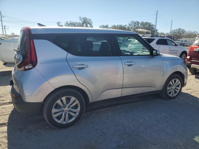 Photo 2 VIN: KNDJ23AU1L7724311 - KIA SOUL LX 