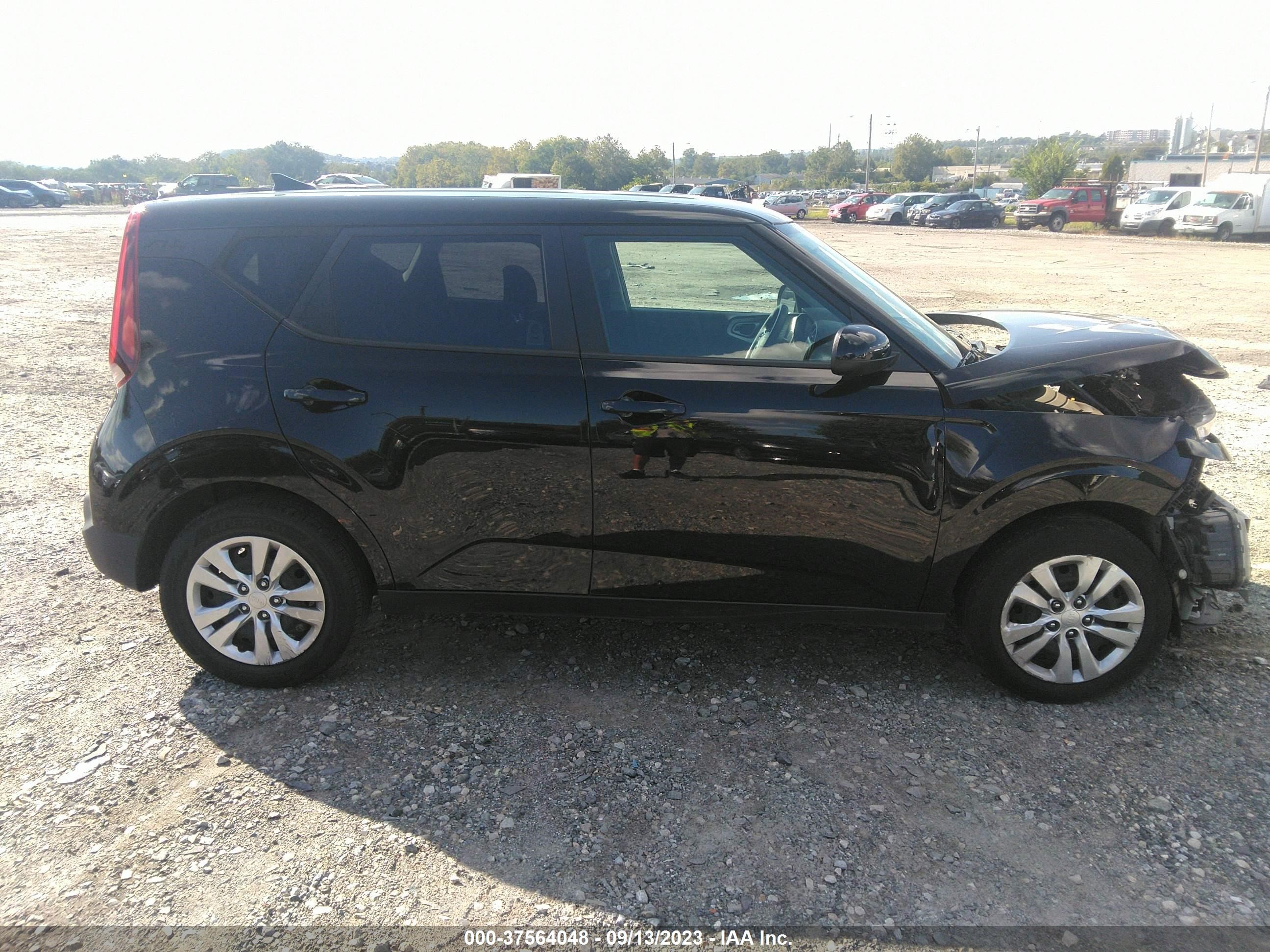 Photo 11 VIN: KNDJ23AU1L7725913 - KIA SOUL 