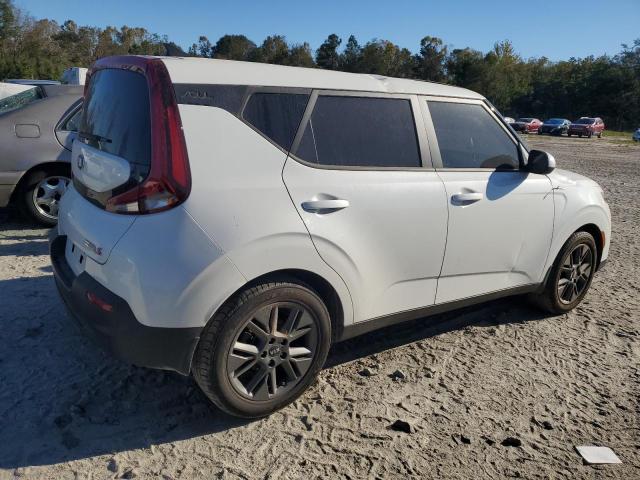 Photo 2 VIN: KNDJ23AU1M7148818 - KIA SOUL LX 