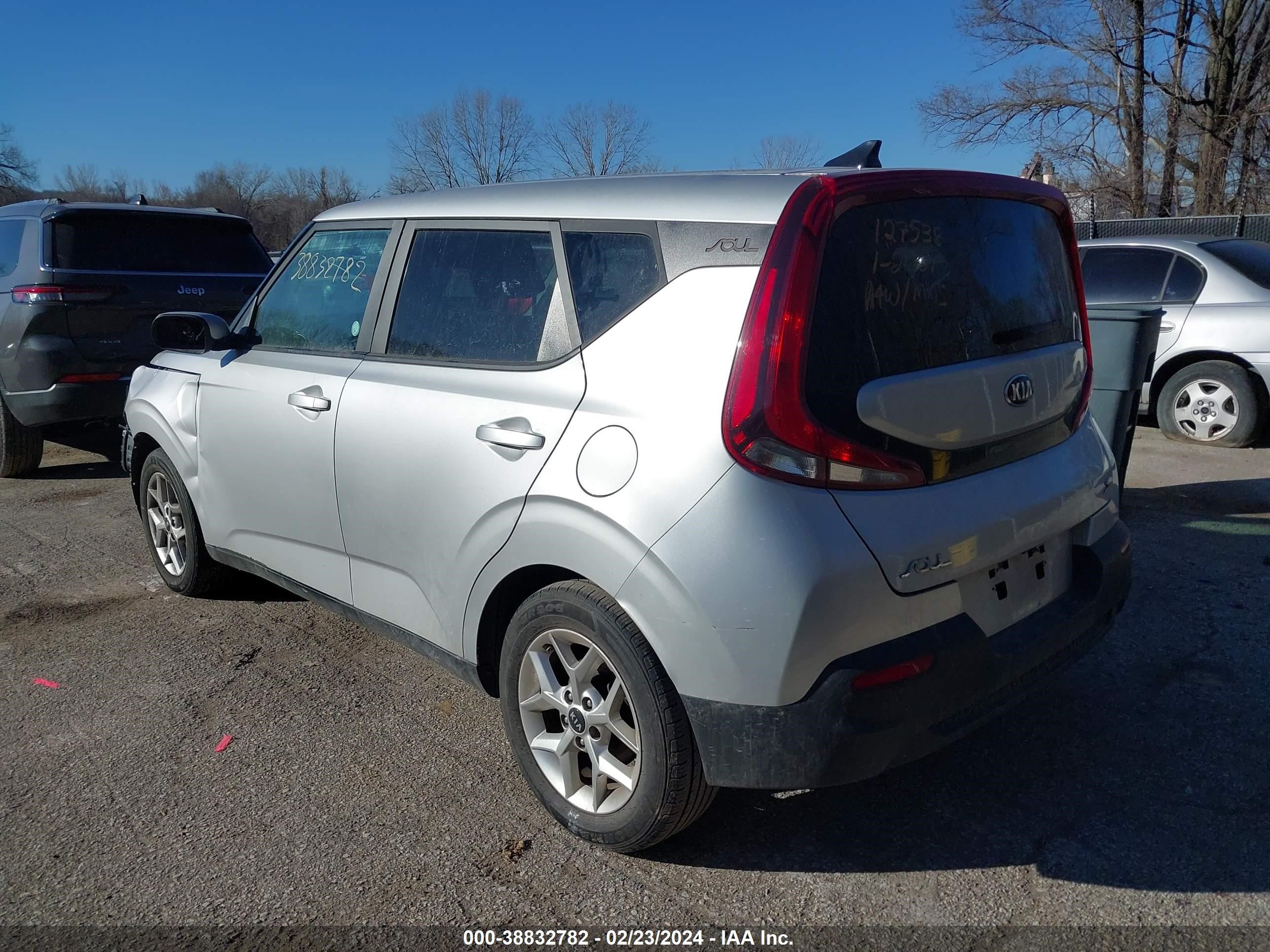 Photo 2 VIN: KNDJ23AU1M7775485 - KIA SOUL 