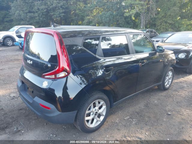 Photo 3 VIN: KNDJ23AU1N7186437 - KIA SOUL 