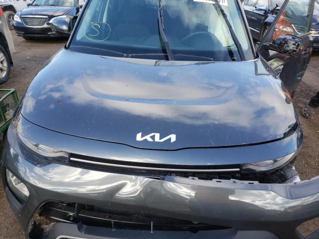 Photo 6 VIN: KNDJ23AU1N7811788 - KIA SOUL LX 