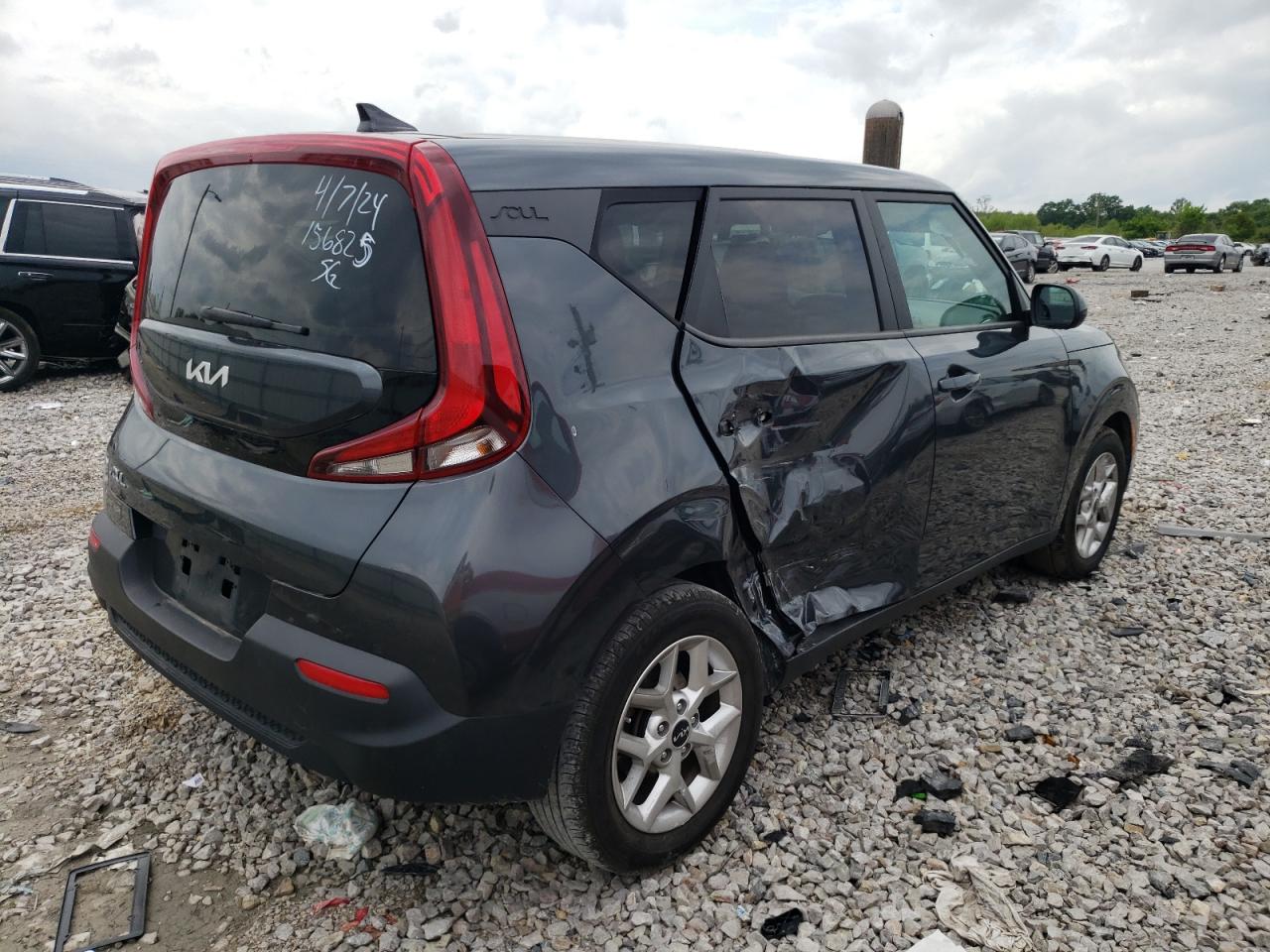 Photo 2 VIN: KNDJ23AU1N7832558 - KIA SOUL 