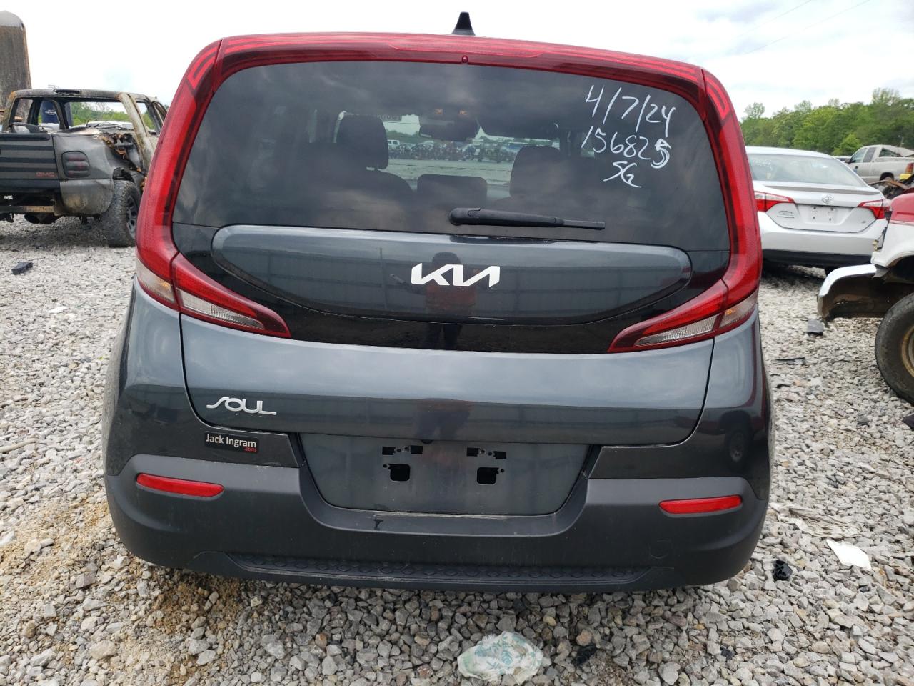 Photo 5 VIN: KNDJ23AU1N7832558 - KIA SOUL 