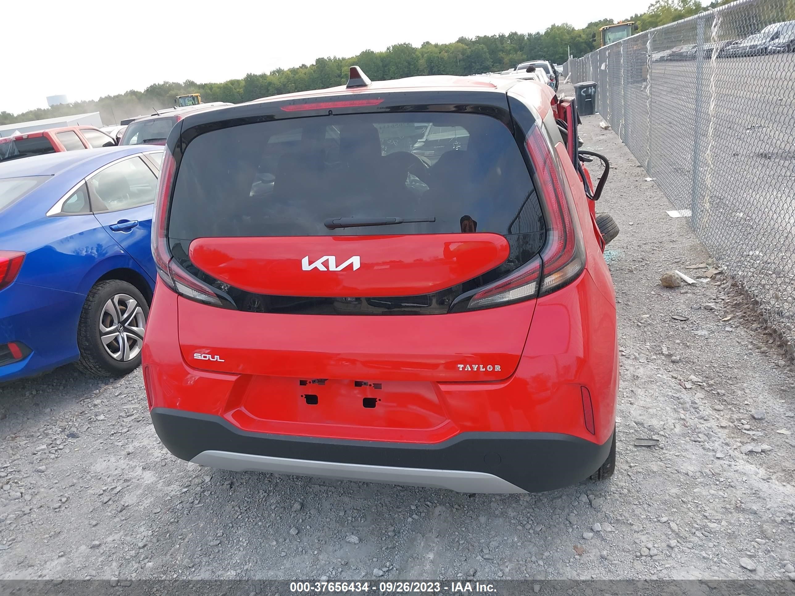 Photo 15 VIN: KNDJ23AU1P7207533 - KIA SOUL 