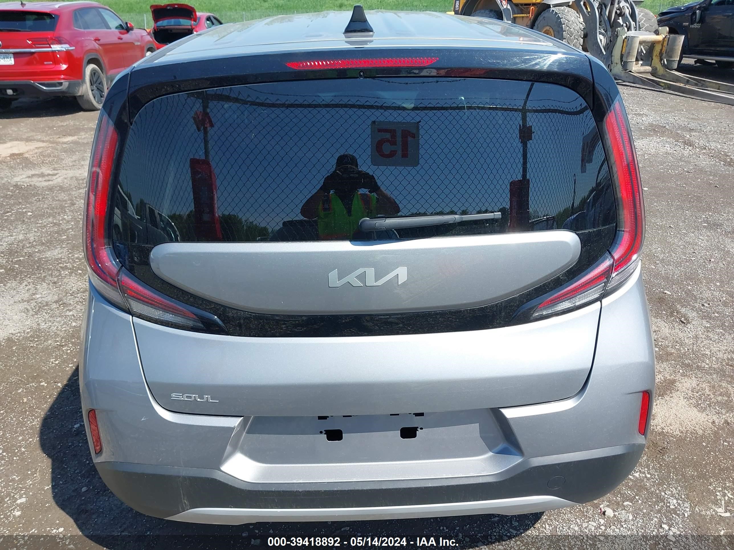 Photo 16 VIN: KNDJ23AU1P7869337 - KIA SOUL 