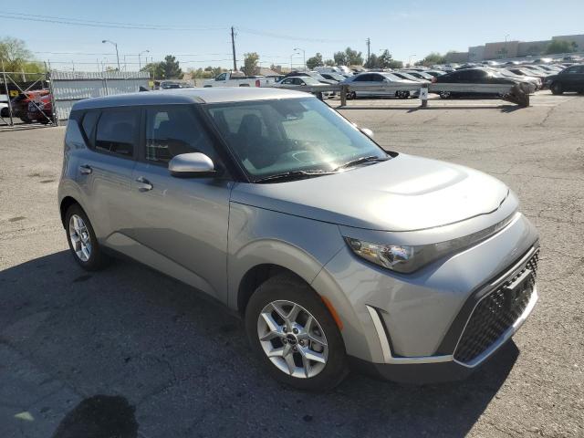 Photo 3 VIN: KNDJ23AU1P7871444 - KIA SOUL LX 