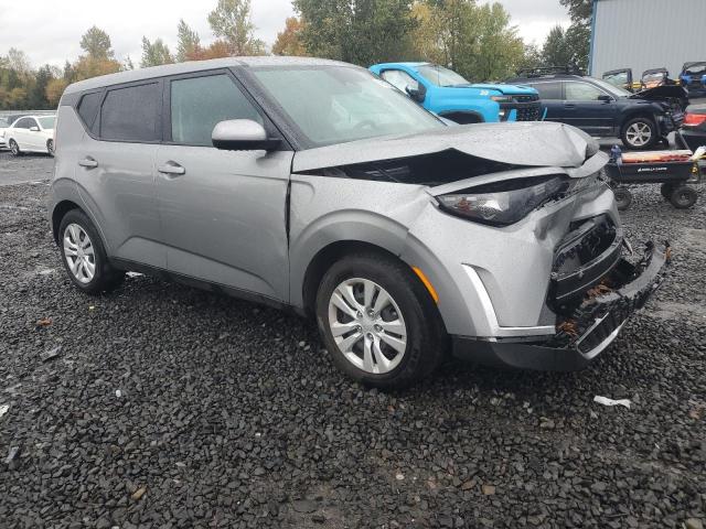 Photo 3 VIN: KNDJ23AU1P7890415 - KIA SOUL LX 