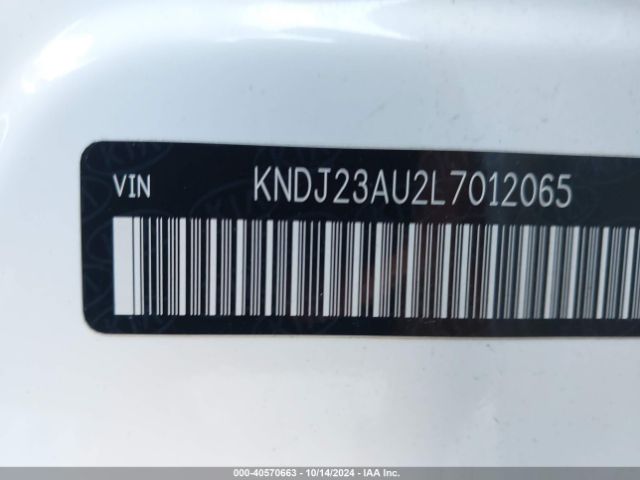 Photo 8 VIN: KNDJ23AU2L7012065 - KIA SOUL 