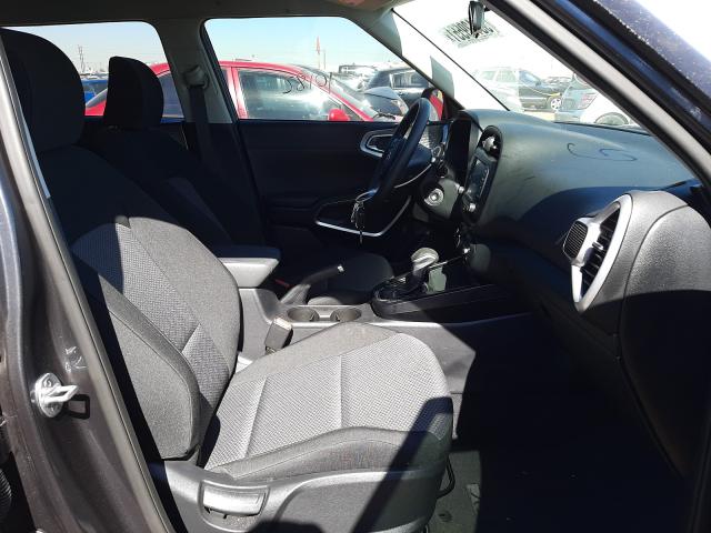 Photo 4 VIN: KNDJ23AU2M7747811 - KIA SOUL LX 