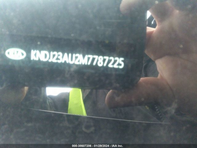 Photo 8 VIN: KNDJ23AU2M7787225 - KIA SOUL 