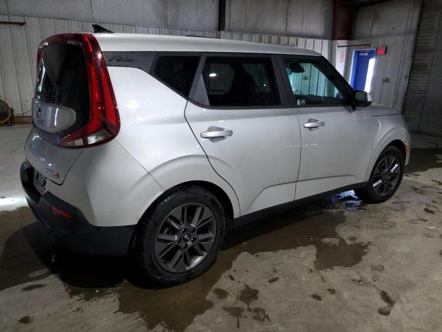 Photo 2 VIN: KNDJ23AU2M7791792 - KIA SOUL LX 