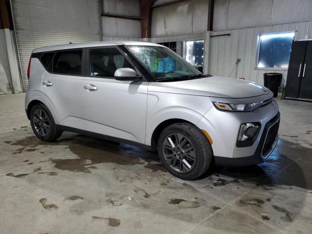 Photo 3 VIN: KNDJ23AU2M7791792 - KIA SOUL LX 