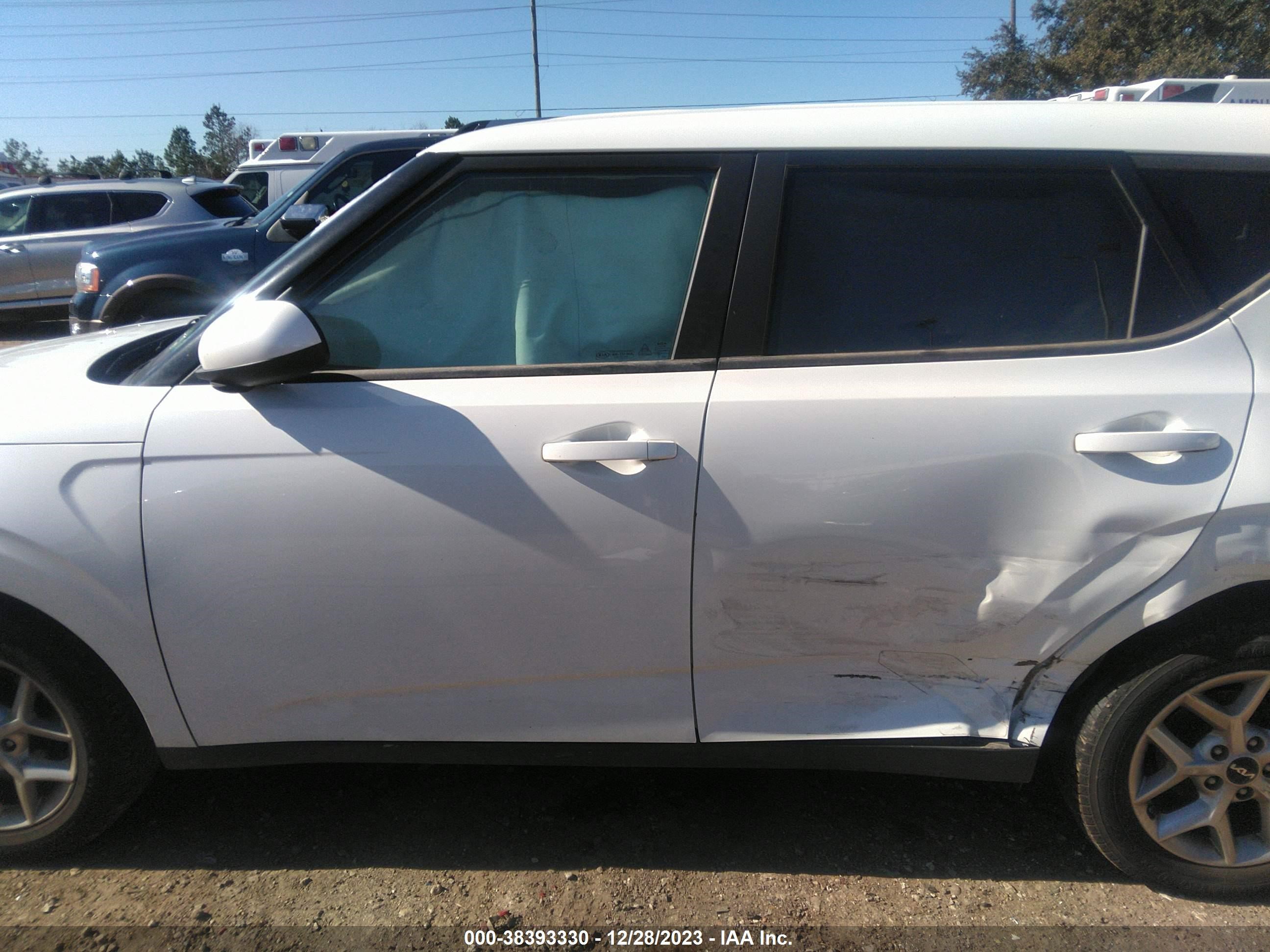 Photo 13 VIN: KNDJ23AU2N7163281 - KIA SOUL 