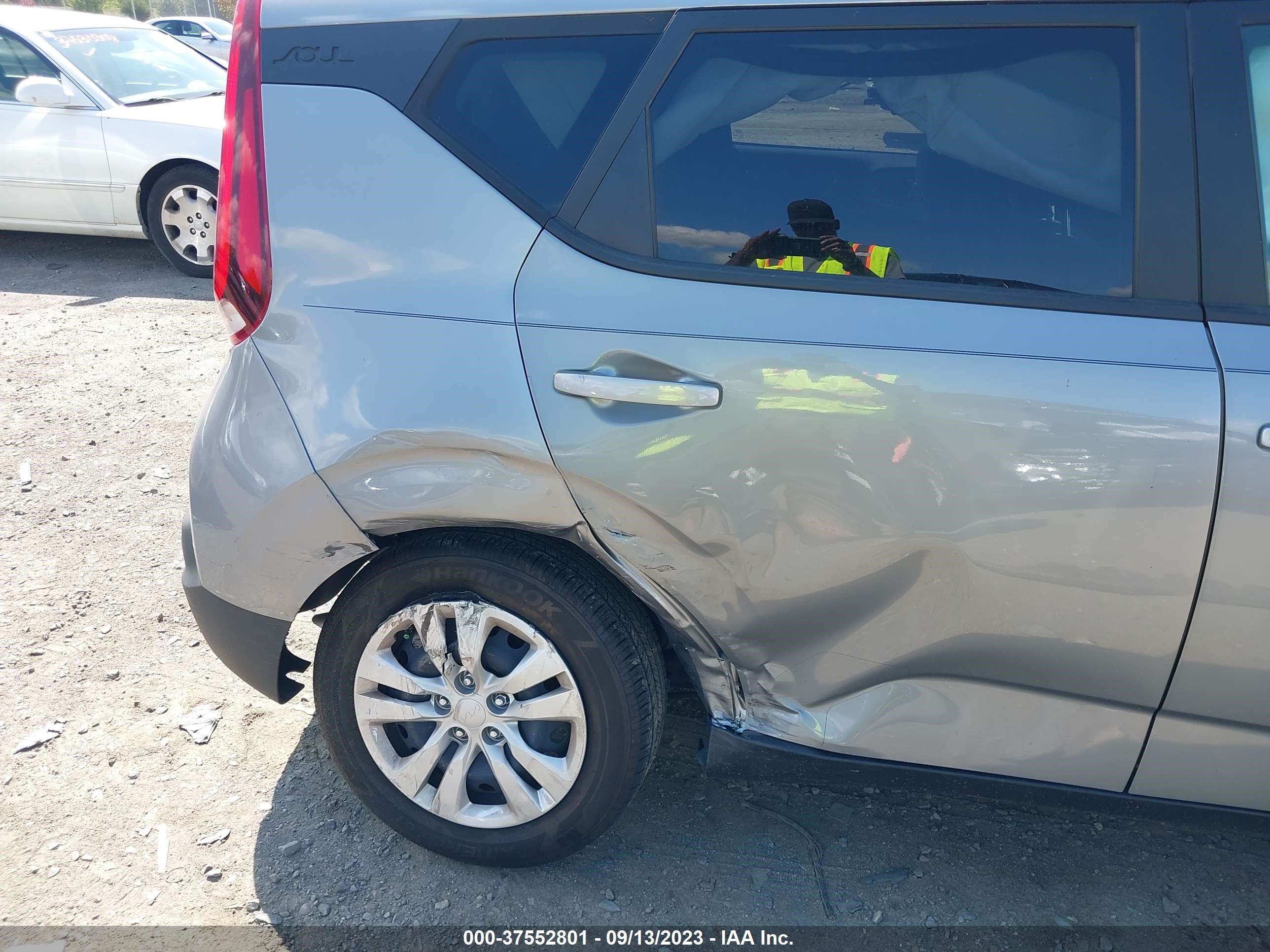 Photo 5 VIN: KNDJ23AU2N7820287 - KIA SOUL 