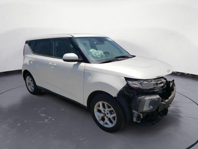 Photo 3 VIN: KNDJ23AU2N7827580 - KIA SOUL LX 