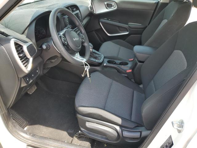 Photo 6 VIN: KNDJ23AU2N7832715 - KIA SOUL LX 