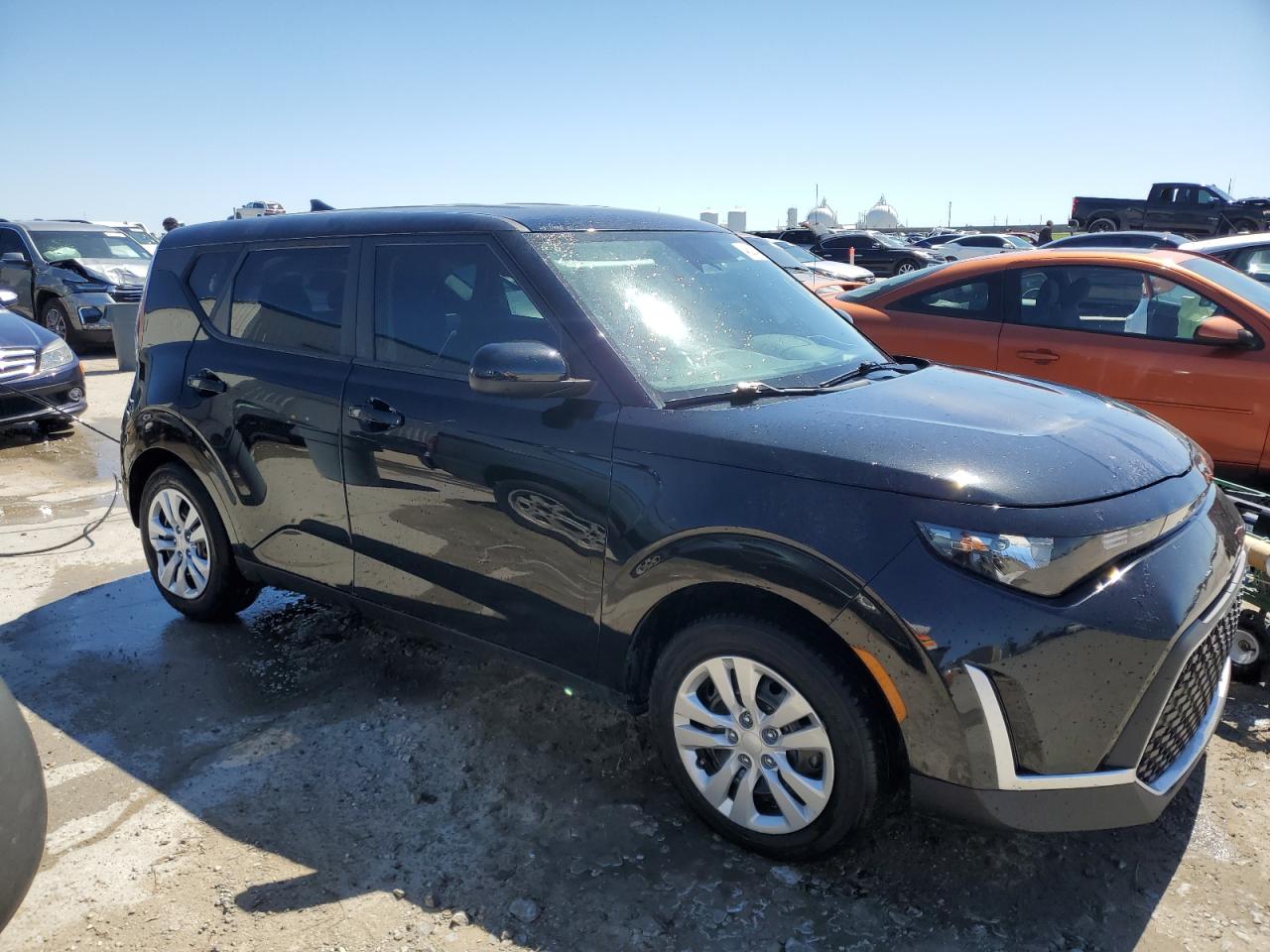 Photo 3 VIN: KNDJ23AU2P7845757 - KIA SOUL 